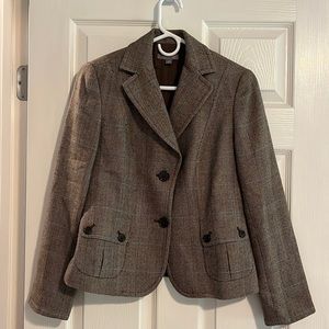 Ann Taylor Wool Blazer, great condition. Dry clean only.